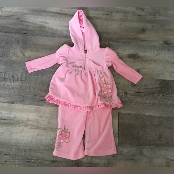 Guess 2 piece pink velour set - Picture 1 of 6